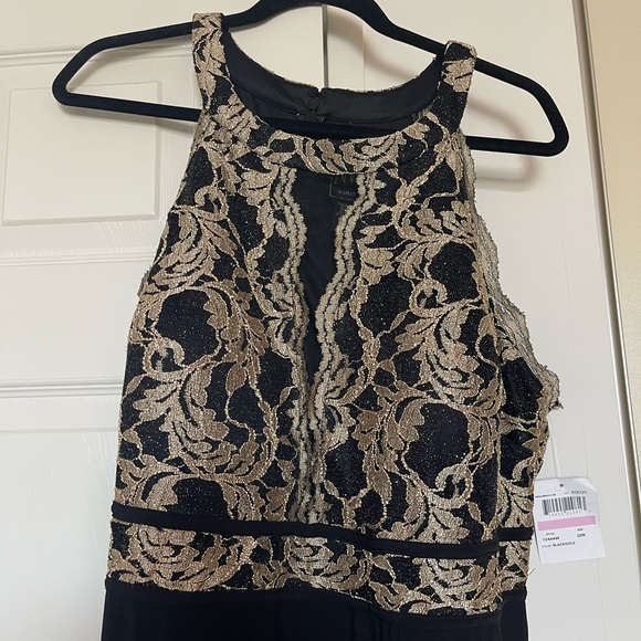 Black & Gold Floor Length Gown (size 22W) - Picture 3 of 6